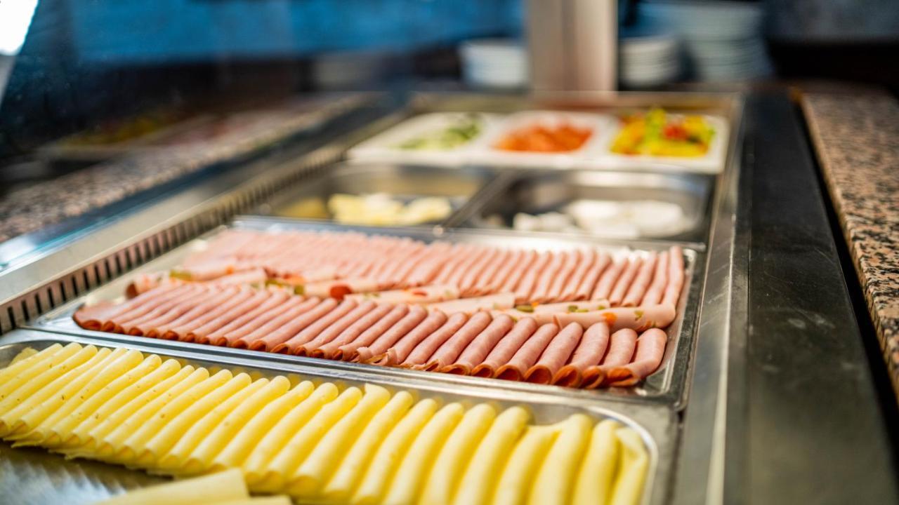 Kupelne Domceky - Kupele Cerveny Klastor Smerdzonka Bagian luar foto